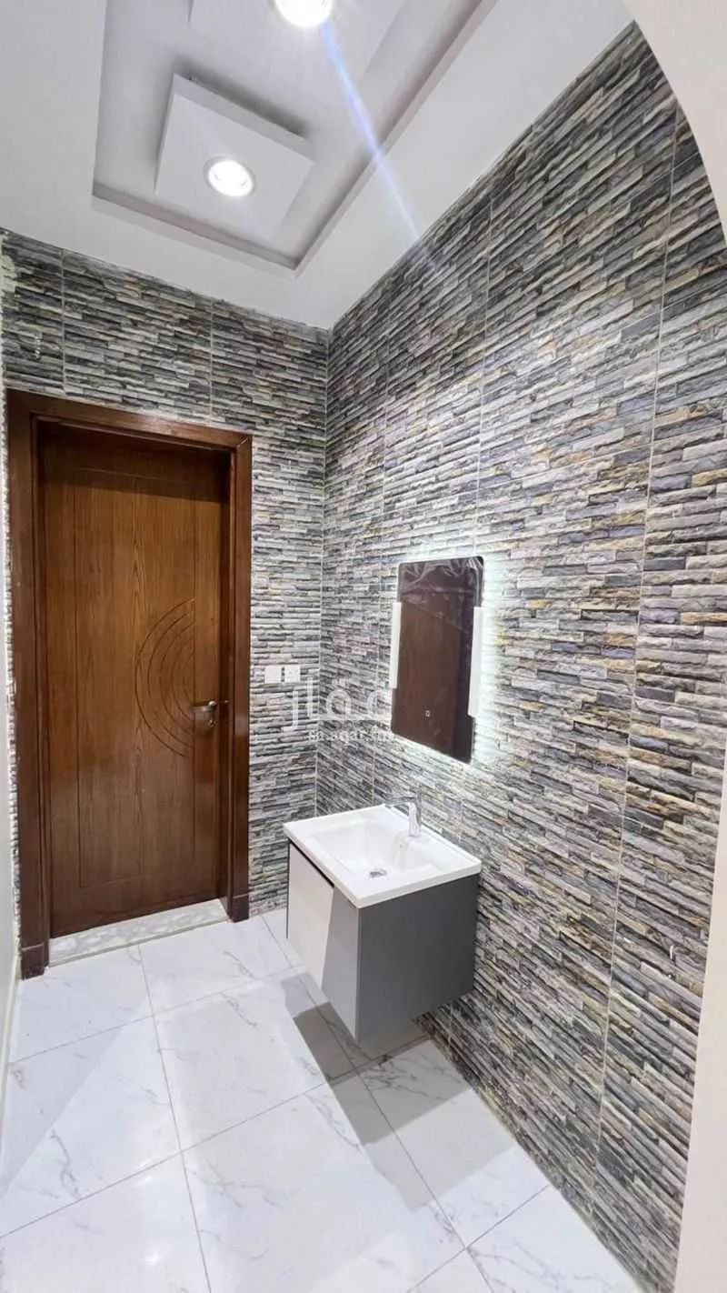 600 sqm building in Al Safa 4