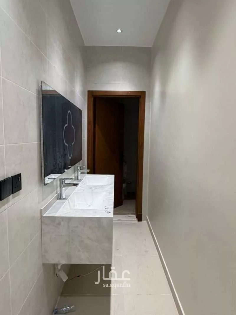 900 sqm building in Al Safa 8