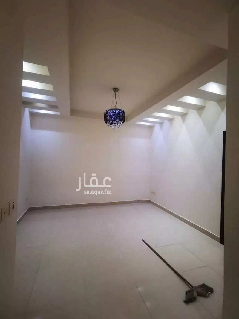 عمارة 625 م² في السلامة 8