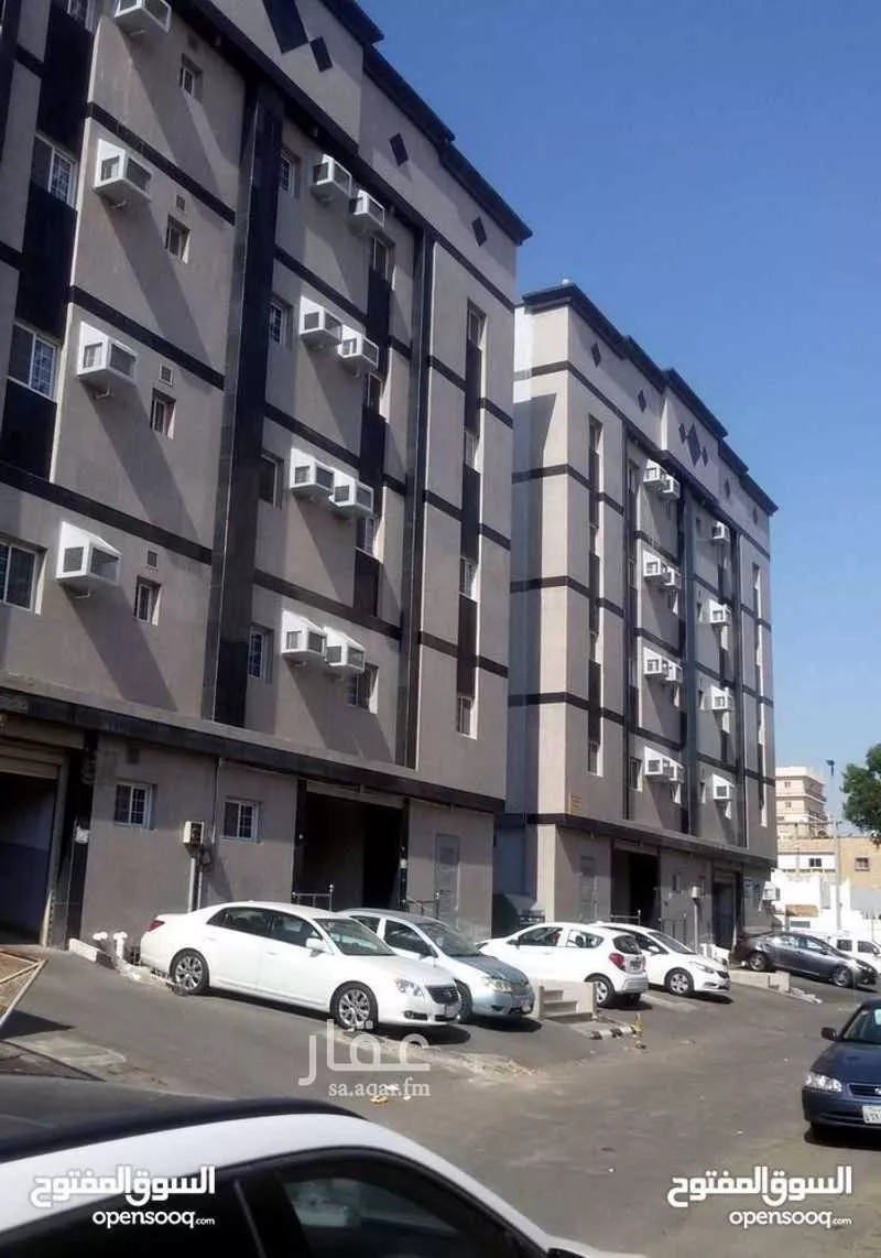 عمارة 2405 م² في مشرفة 5