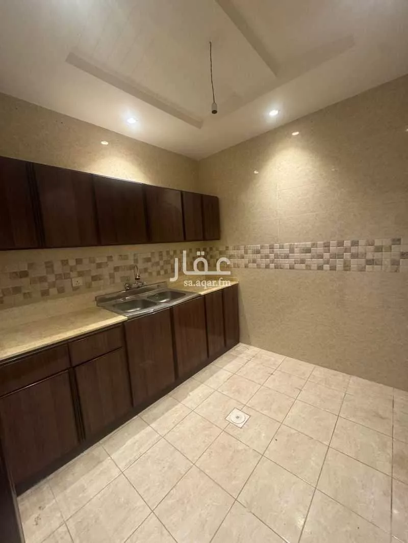 عمارة 1504 م² في العزيزية 3