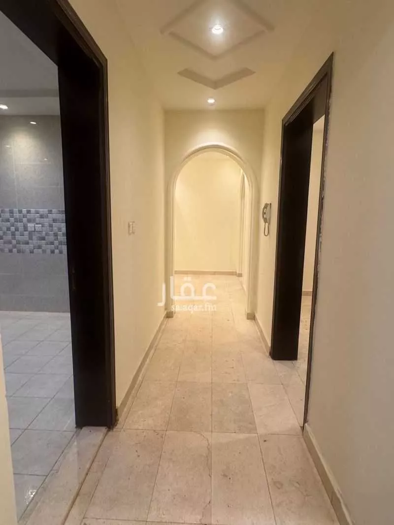 عمارة 1504 م² في العزيزية 4