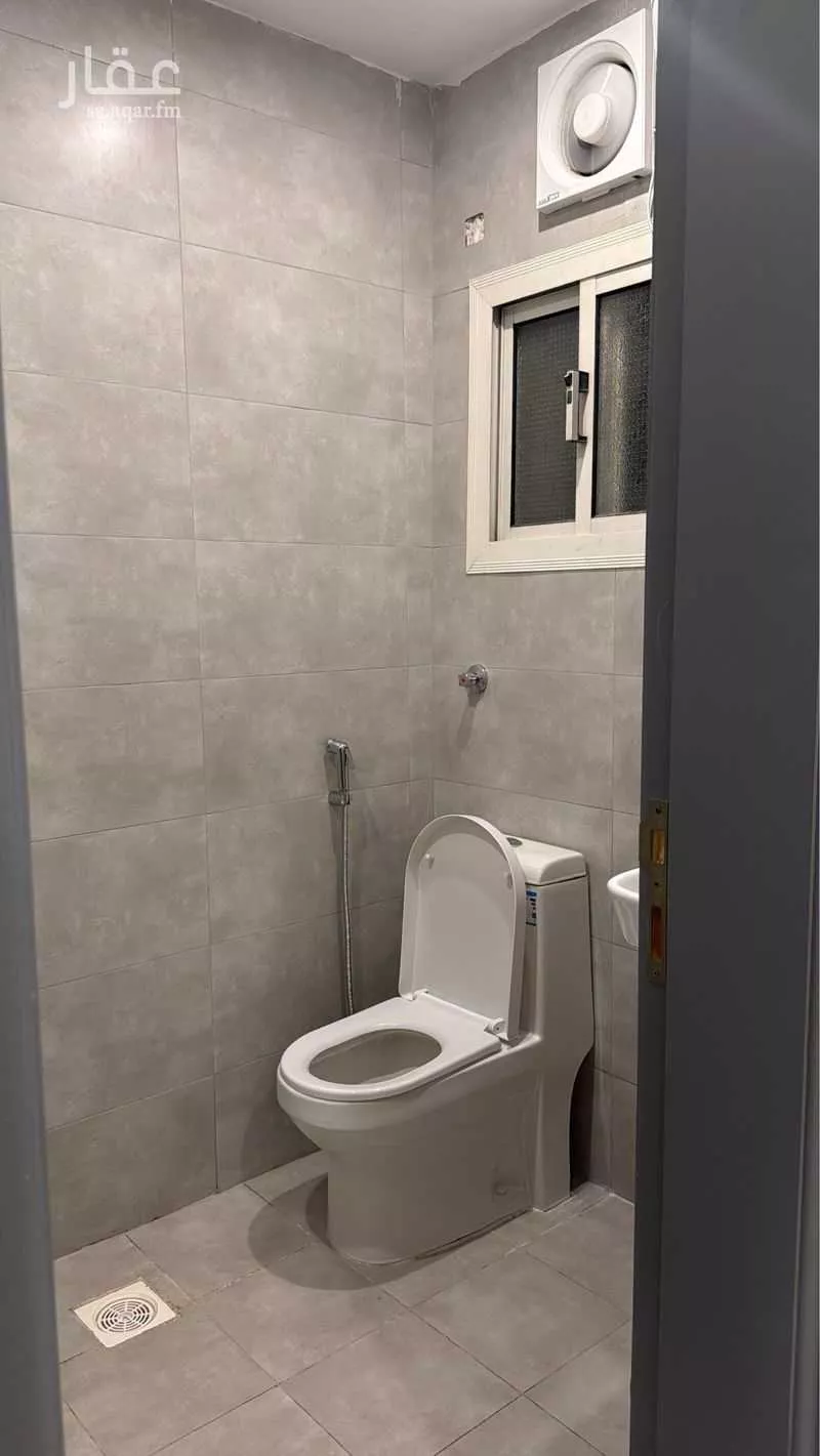 631 sqm building in Madaen Al Fahd 2