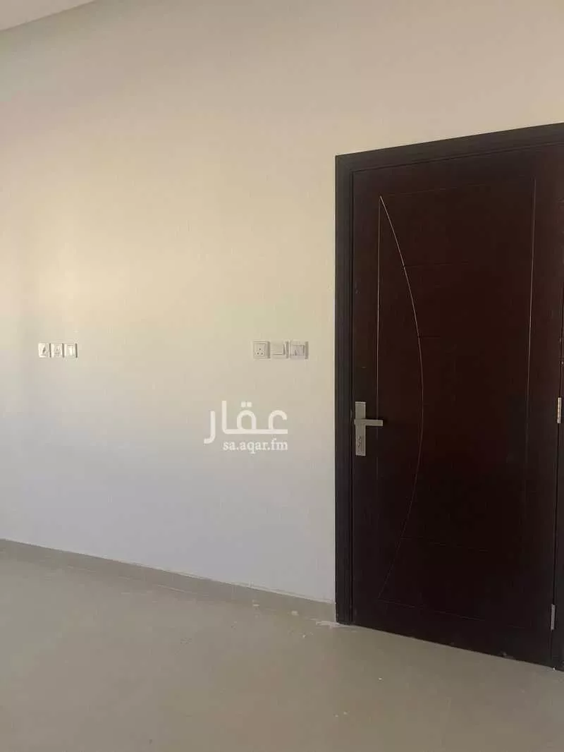 عمارة 1800 م² في الفلاح 4
