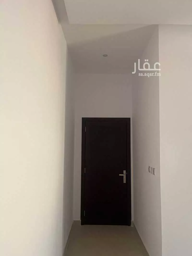عمارة 1800 م² في الفلاح 7