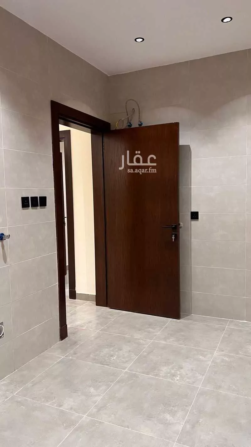 439 sqm building in Al Safa 3