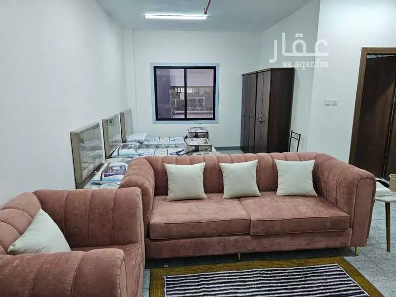 500 sqm building in Al Sharafiyah 2
