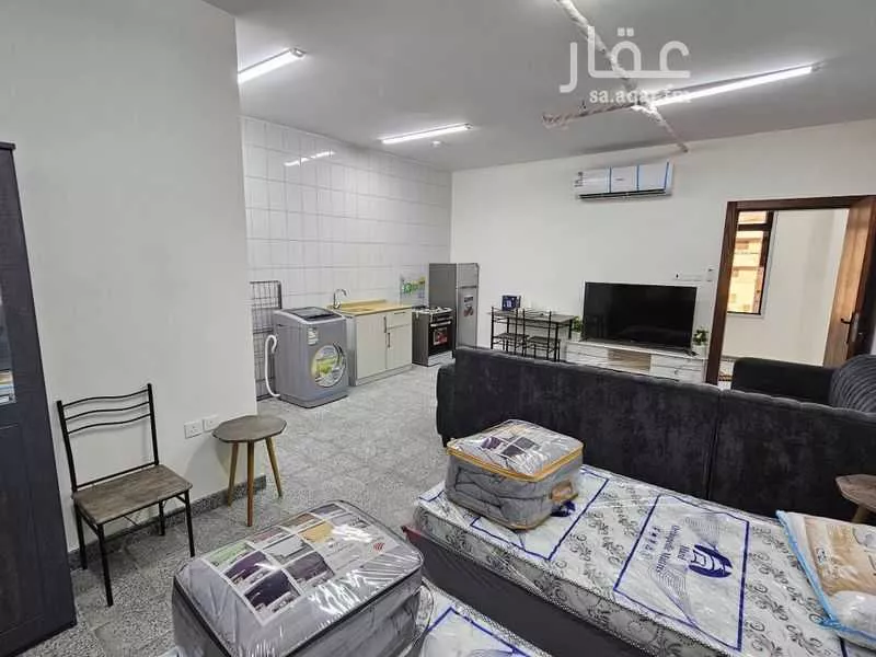 500 sqm building in Al Sharafiyah 4