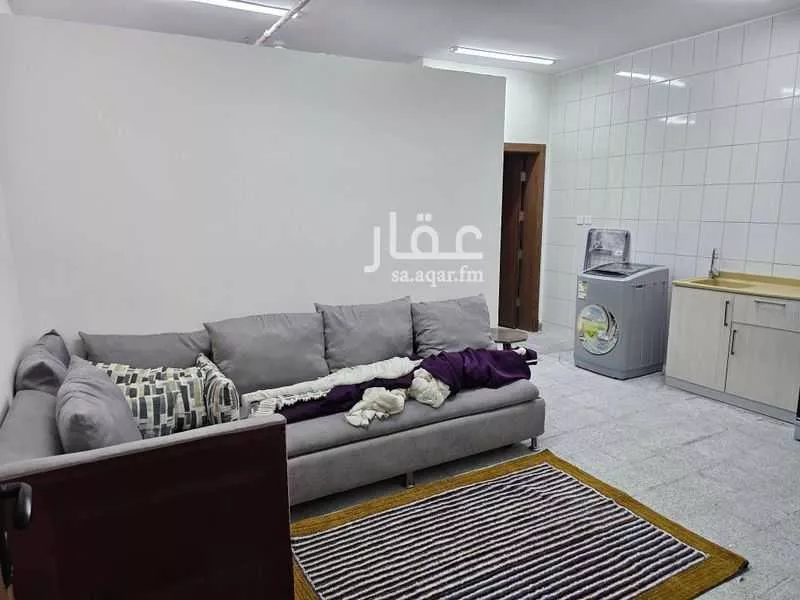 500 sqm building in Al Sharafiyah 5