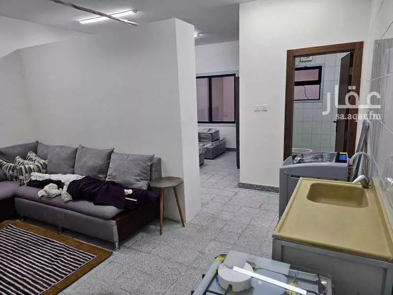 500 sqm building in Al Sharafiyah 6