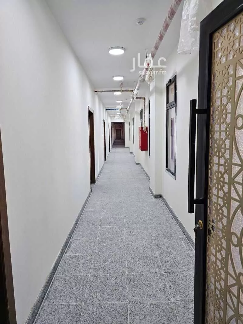 500 sqm building in Al Sharafiyah 9