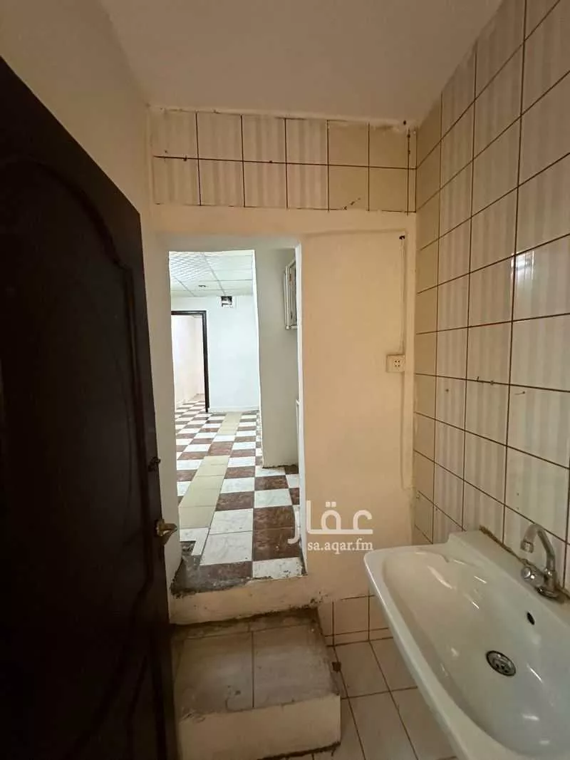 2 bedroom building in Al Rehab, Jeddah 5