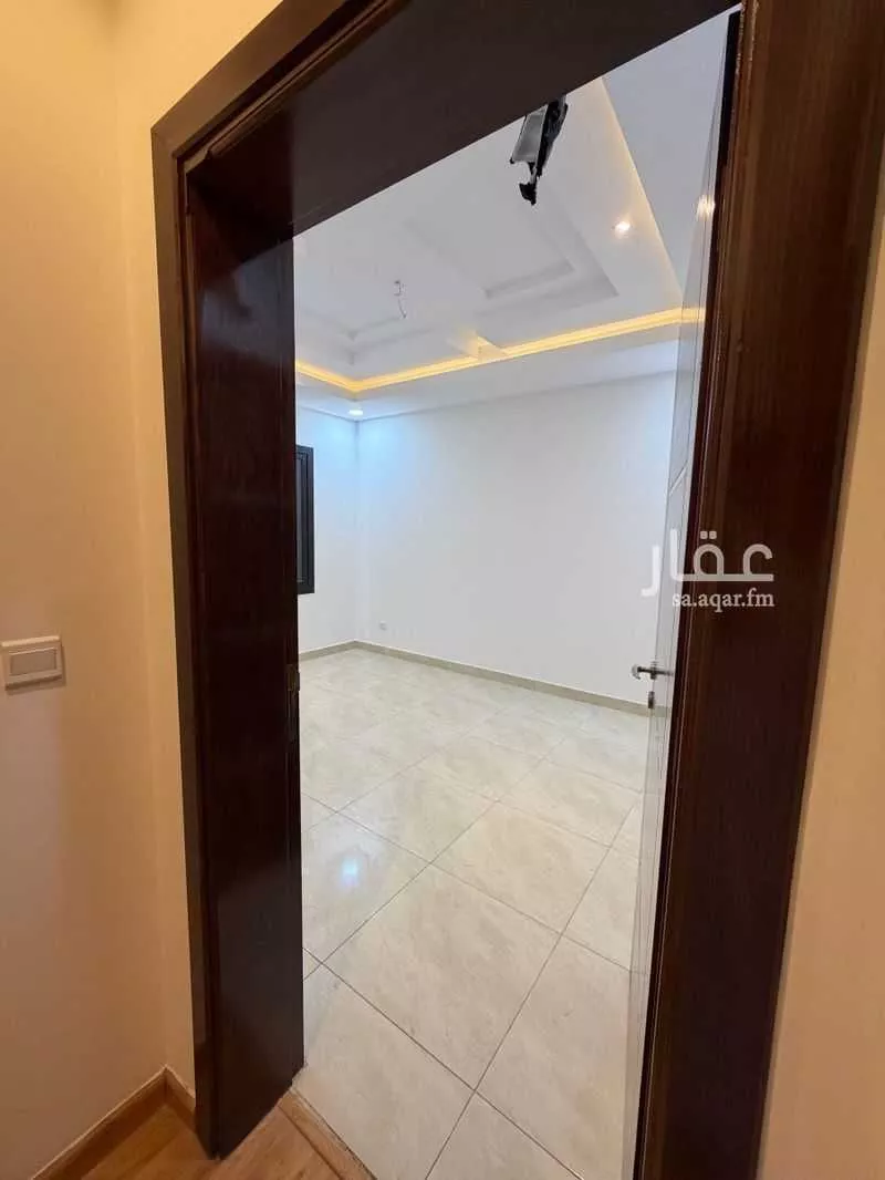 عمارة 440 م² في الروضة 2