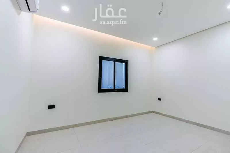 989 sqm building in Al Bawadi 3