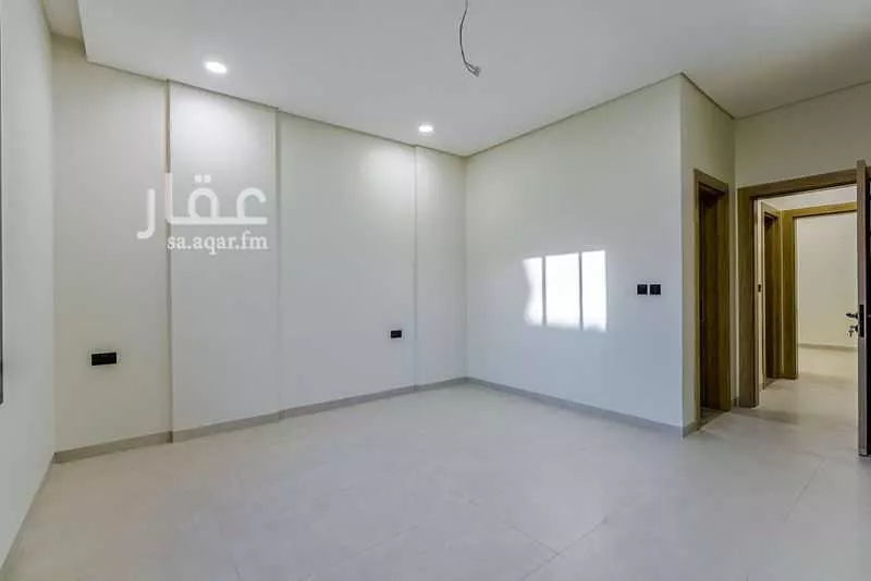 989 sqm building in Al Bawadi 7