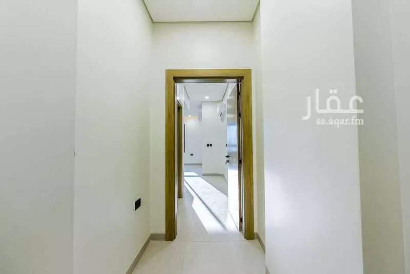 989 sqm building in Al Bawadi 9