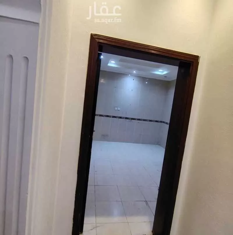 عمارة 130 م² في الواحة 8
