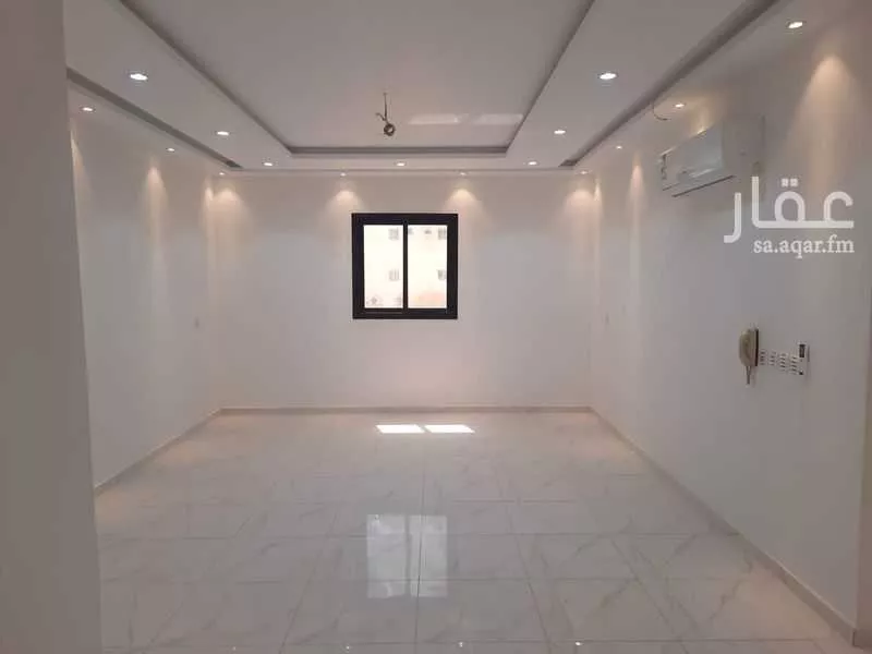 عمارة 750 م² في الصالحية 9