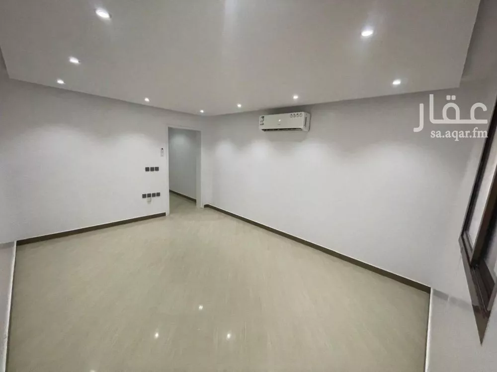 3 bedroom apartment in Al Sahafah 10