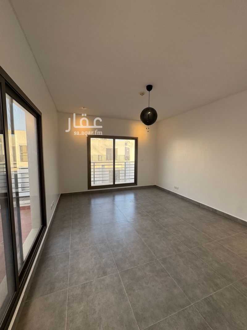 5 bedroom villa in Qurtubah, Eastern Province 3
