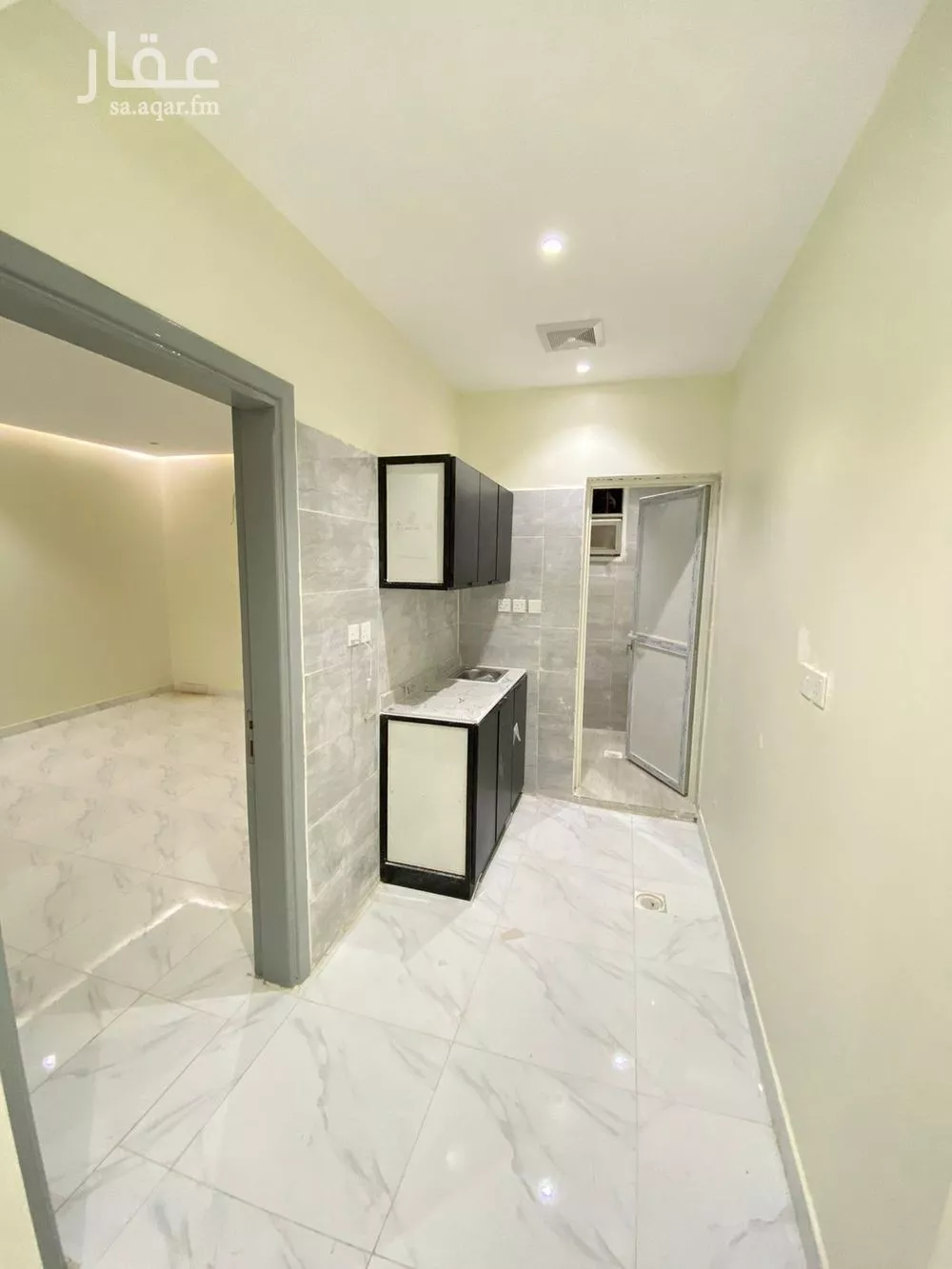1 bedroom apartment in As Suwaidi Al Gharabi 7