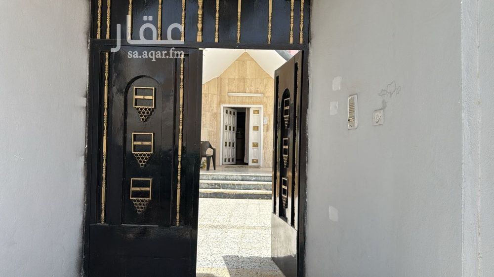 11 bedroom villa in Umm Al Hamam Al Gharbi, Riyadh 3