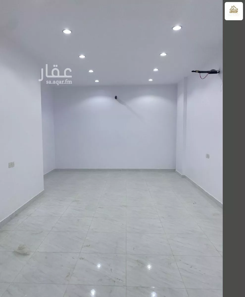 613 sqm shop in Al Salam 4