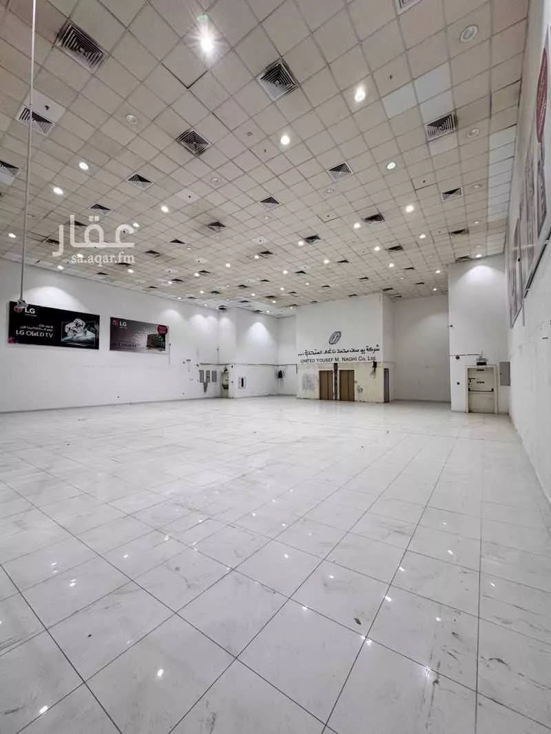 محل 500 م² في العنابس 2