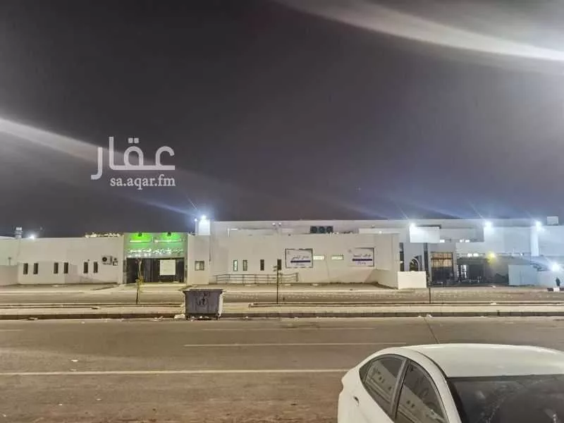 728 sqm shop in Al Salam 2