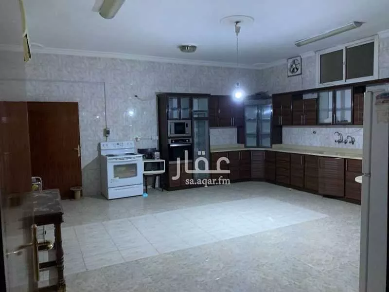 عمارة 574 م² في الدفاع 5