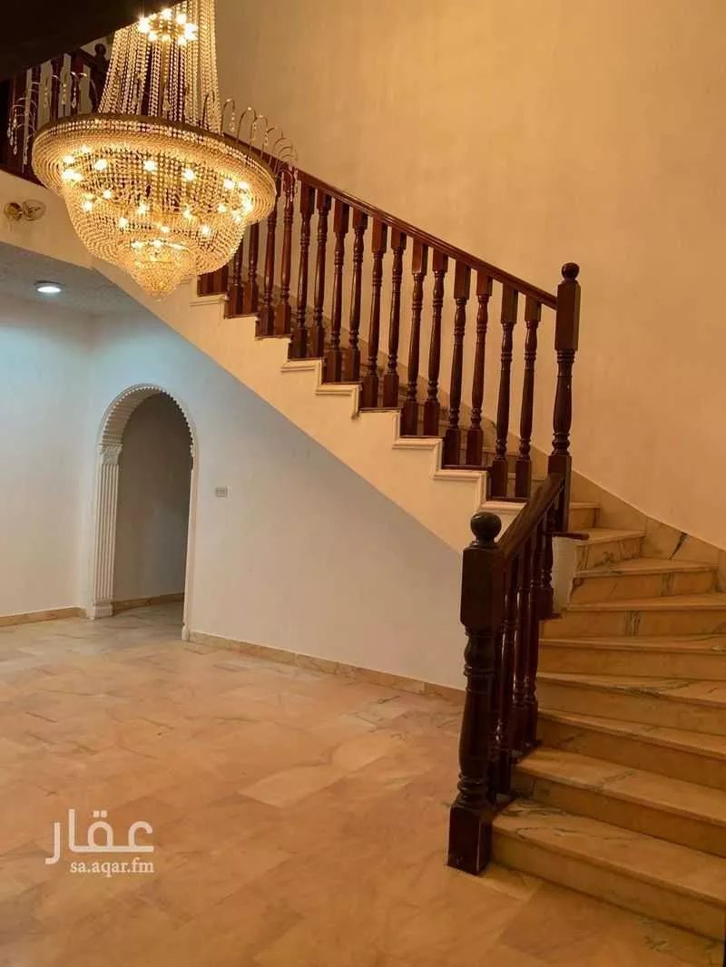 عمارة 574 م² في الدفاع 8