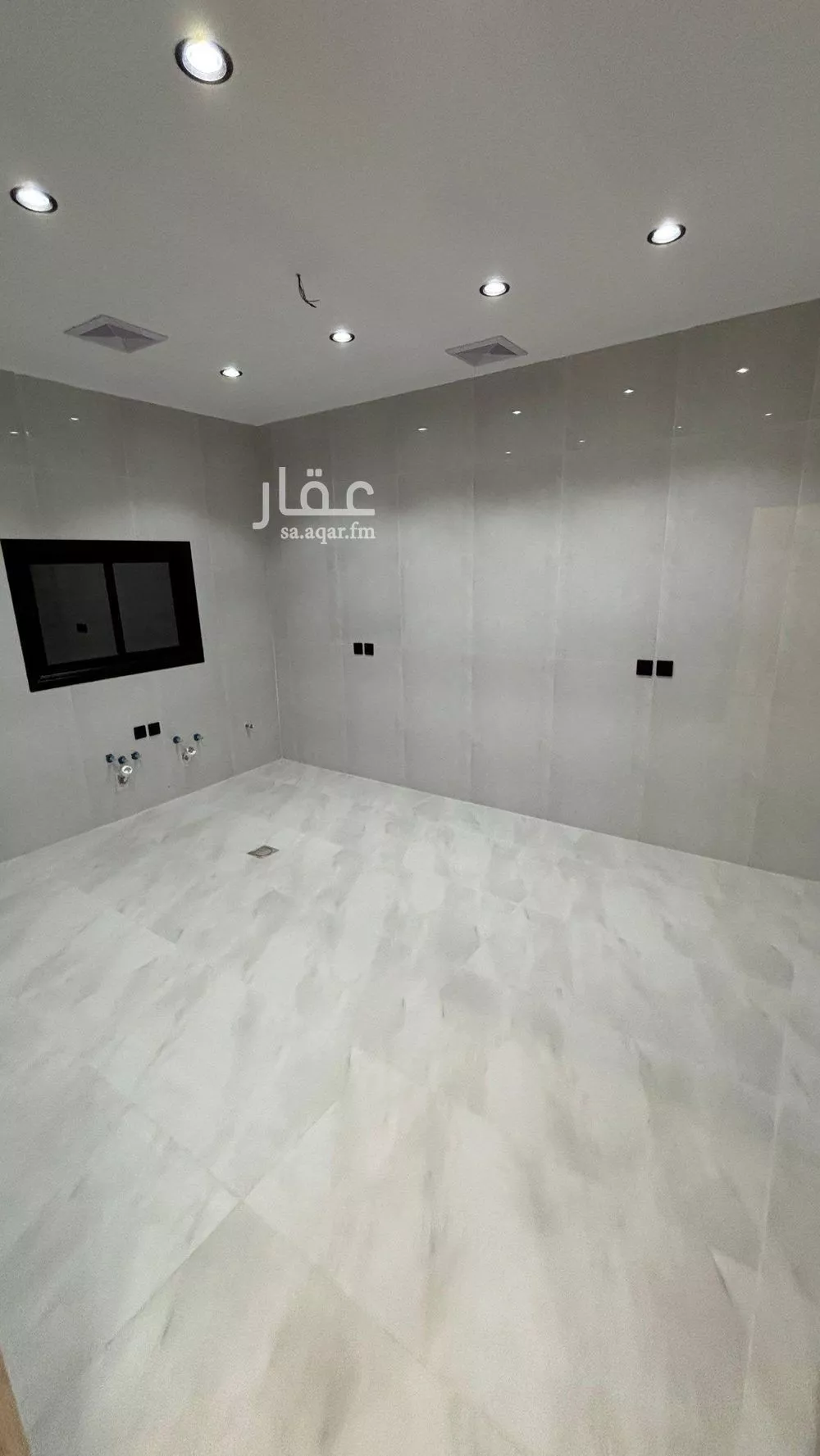 عمارة 309 م² في الدفاع 12