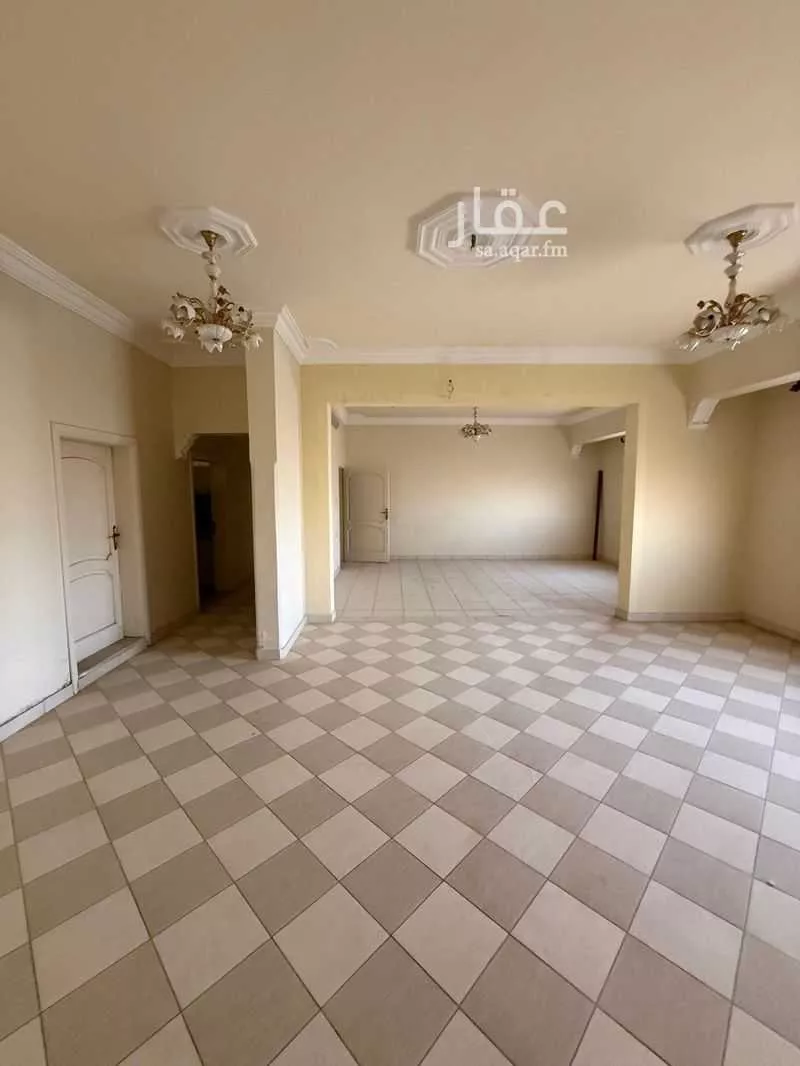 400 sqm building in Jusham 8