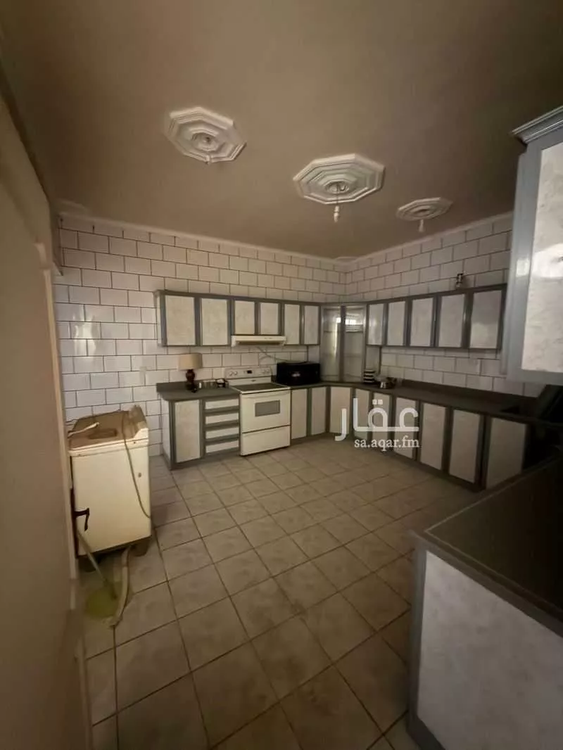 400 sqm building in Jusham 9