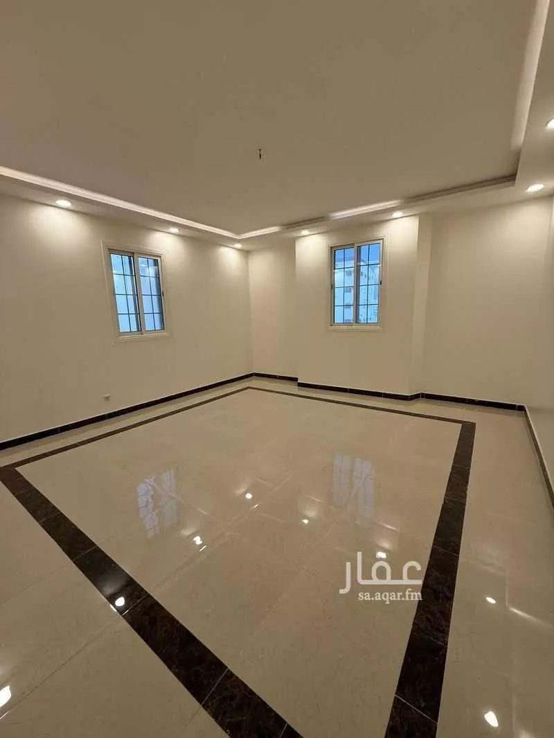 512 sqm building in Al Dhahirah 3