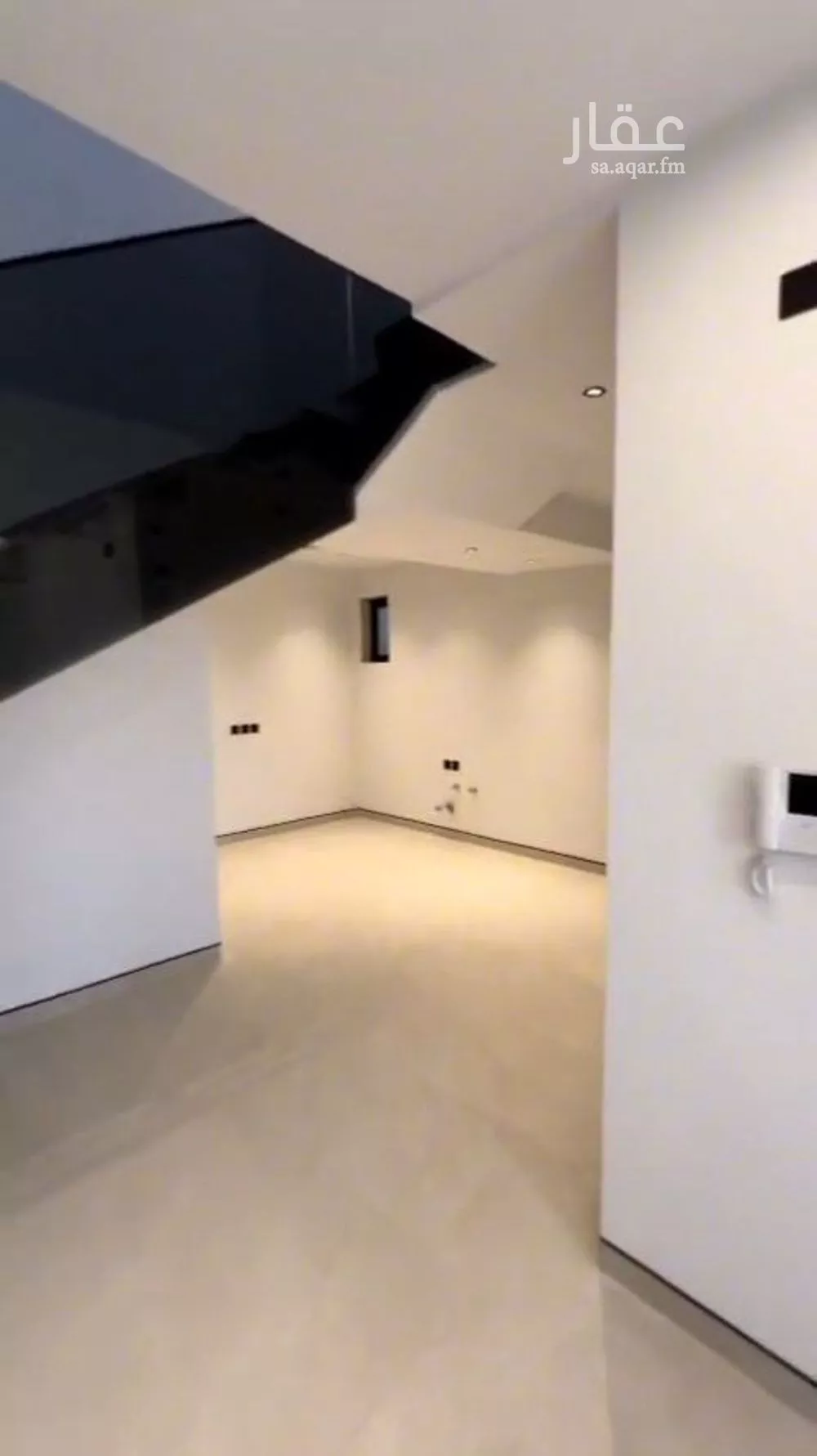 عمارة 587 م² في مذينب 9