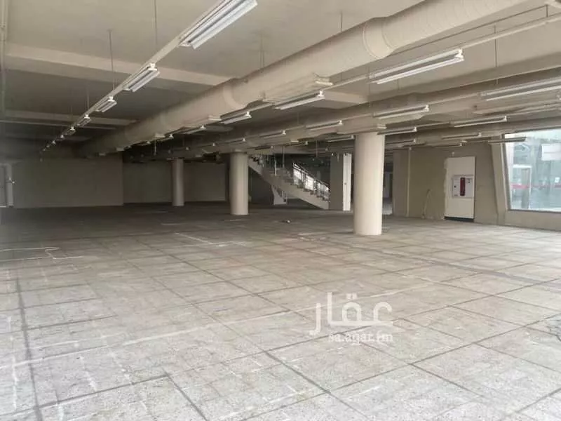 shop in Al Qiblatayn, Madinah 4