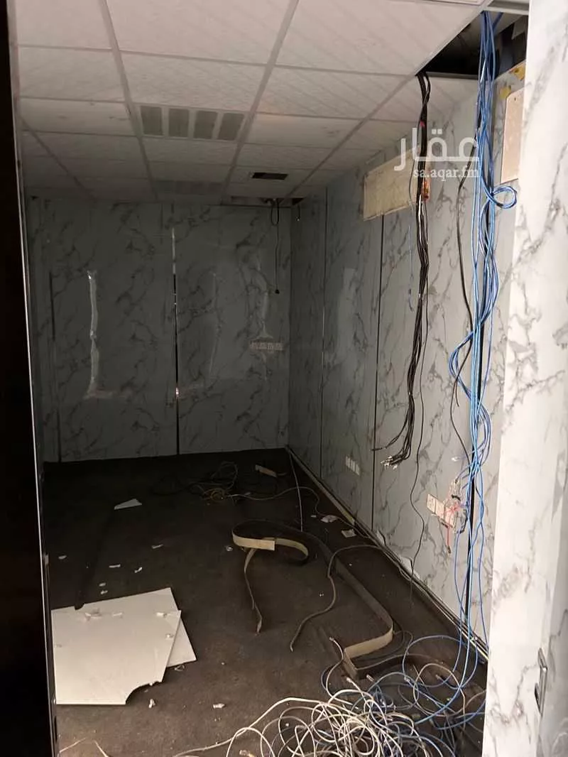 محل 80 م² في الفتح 2