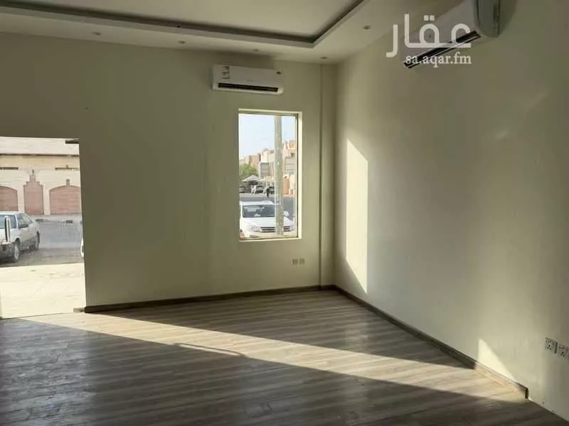 محل 50 م² في بئر عثمان 3
