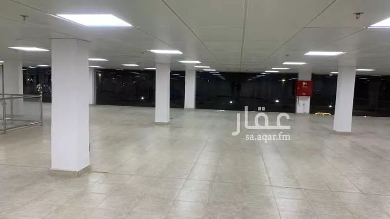 محل 4000 م² في جبل احد 14