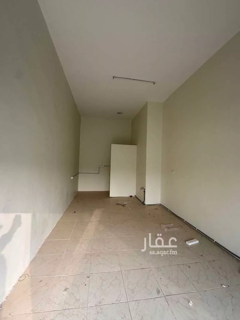 932 sqm shop in Al Sadd 11