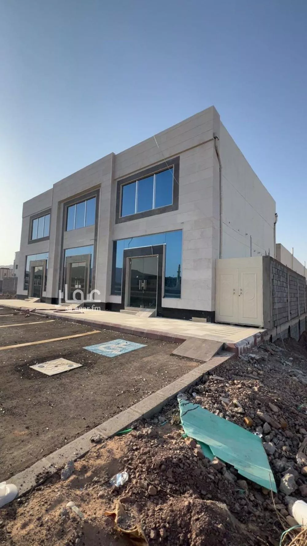 357 sqm shop in Khakh 2