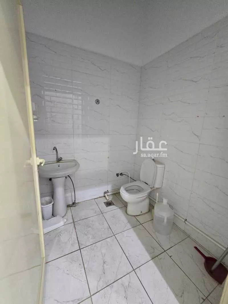 313 sqm shop in Al Jumah 7
