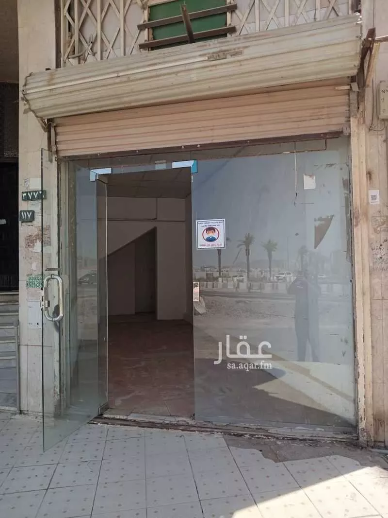محل 144 م² في بني ظفر 3