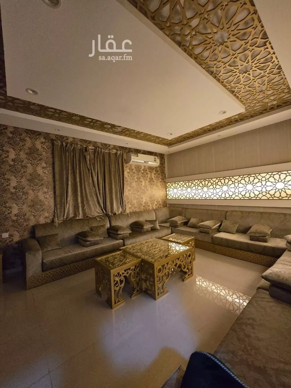 عمارة 390 م² في الزهرة 6