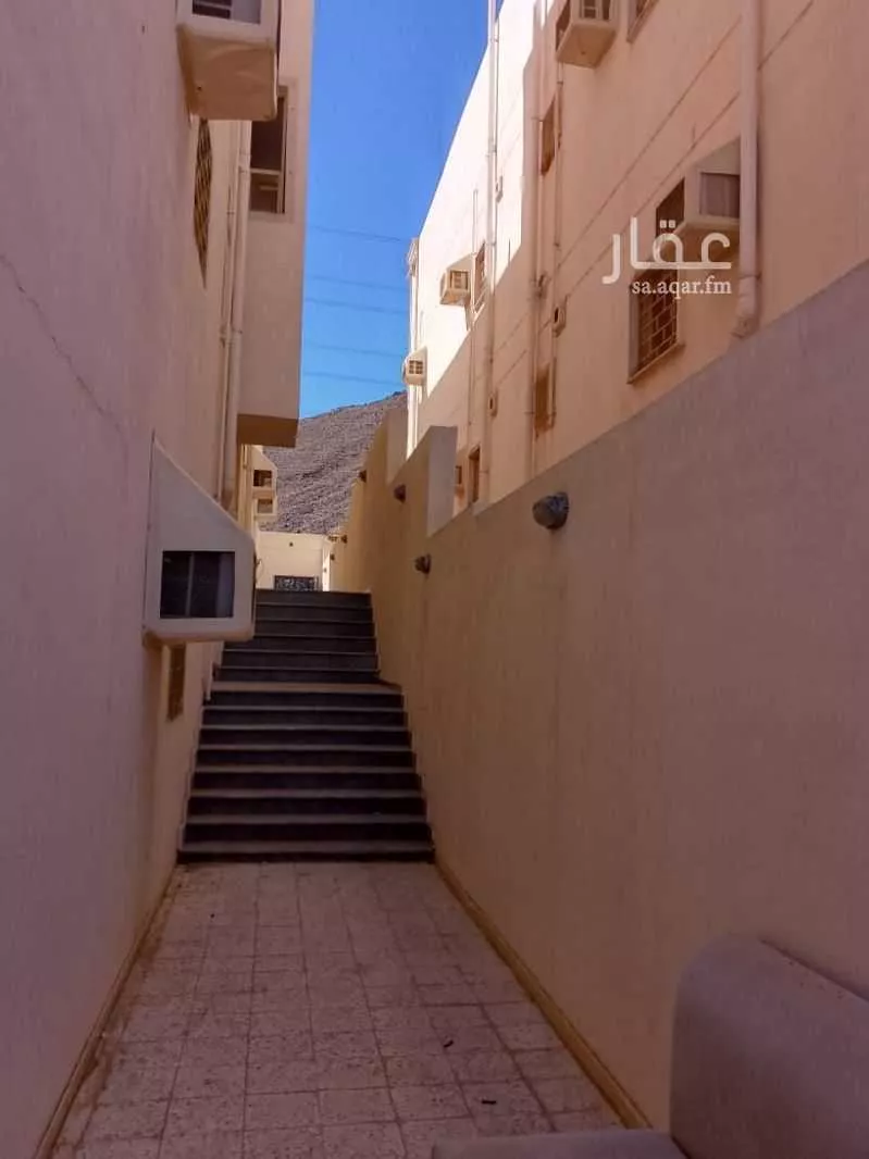 عمارة 405 م² في بني بياضة 8