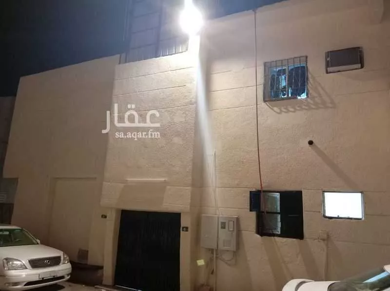 عمارة 599 م² في الاصيفرين 17