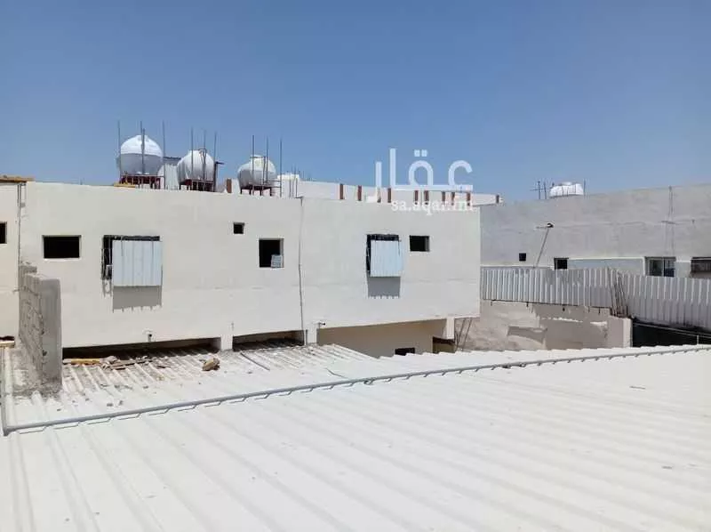 عمارة 599 م² في الاصيفرين 9