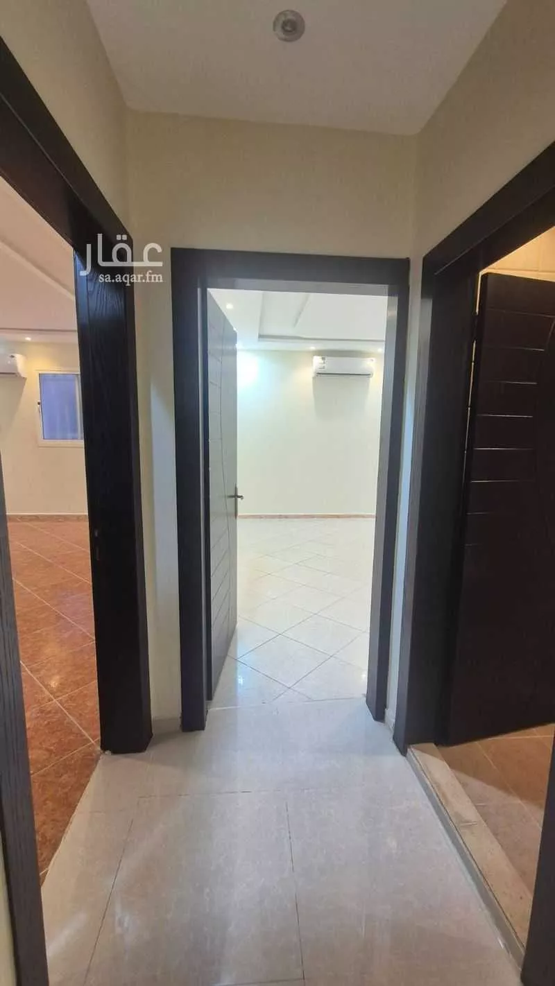 6 bedroom villa in Al Sahafah, Riyadh 6