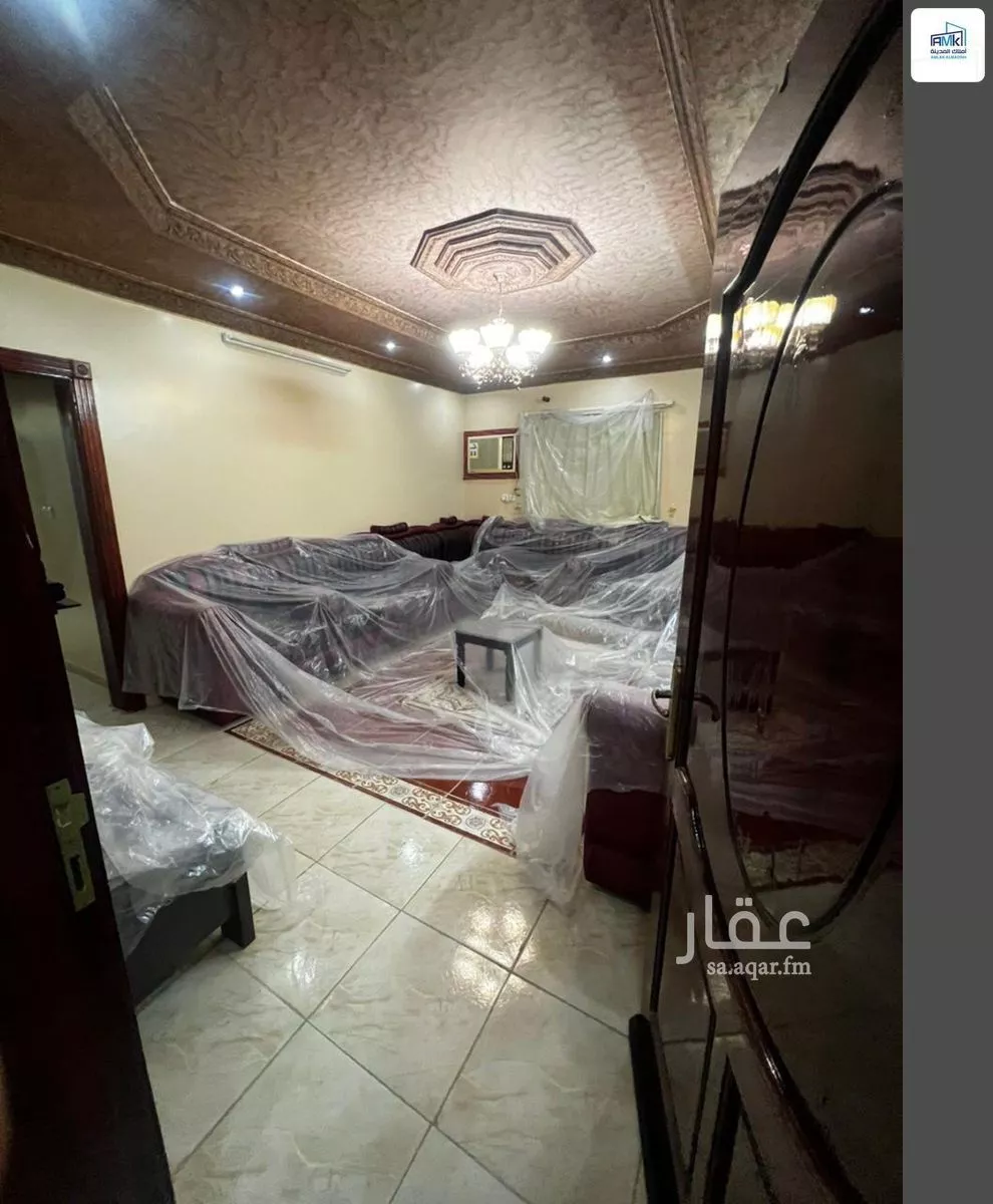 عمارة 750 م² في الدفاع 4